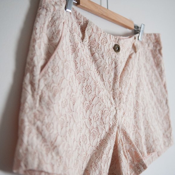 FOREVER 21+ | PINK LACE SHORTS - Picture 4 of 6